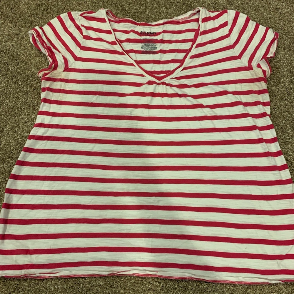 Old Navy Maternity shirt